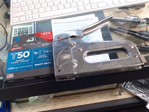 ARROW ELECTRO-MATIC Model# ET-50 Electric Staple Gun. ACCEPTABLE